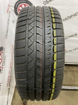 Momo North Pole W2 215/45 R17 91Q