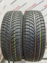 Bridgestone Blizzak LM-80 R16	215/70