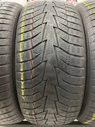 Hankook Winter I'Cept iZ 2 W616  R17 215/50