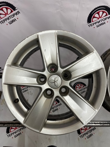 Литьё Mitsubishi orig R16 5x114.3 dia 67.1 Et45 6.5J