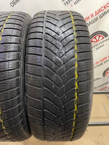Goodyear UltraGrip Ice R18 285/60