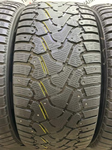 Pirelli Ice Zero Studded R19 265/50