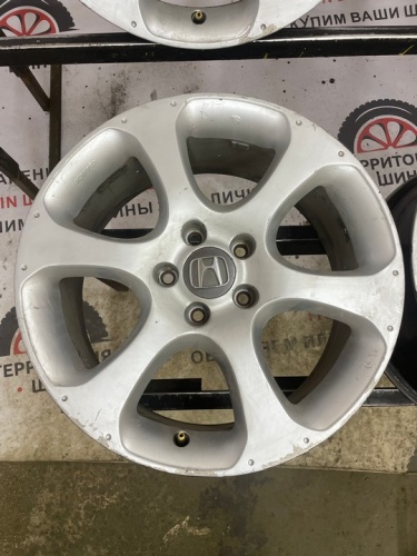 Литье Хонда R18 7.5J 5*114/3 ЕТ55 ЦО64.1