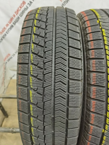 Bridgestone Blizzak VRX R16 215/65
