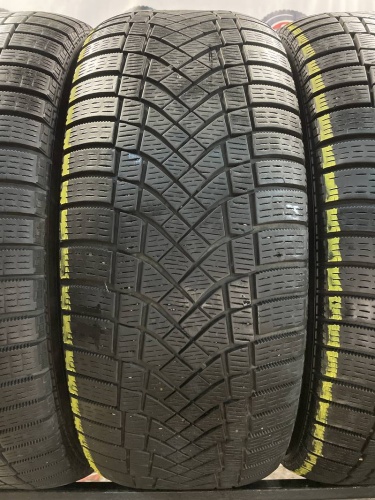 Pirelli Ice Zero FR 265/60 R18