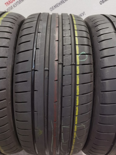 Dunlop Sport Maxx RT2 R18	215/40