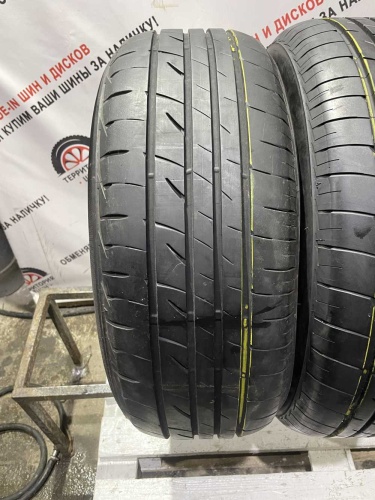 Bridgestone Playz PX-RV II R17 215/55