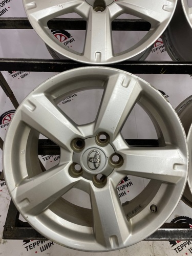 Литье Тойота Оригинал 5*114,3 7J ЕТ45 ЦО60,1 R17