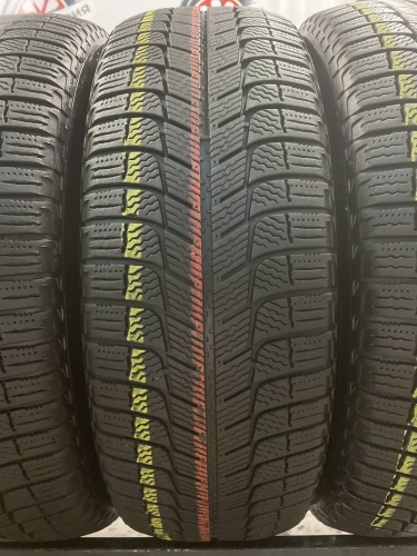 Michelin X-Ice 3 R16 215/60