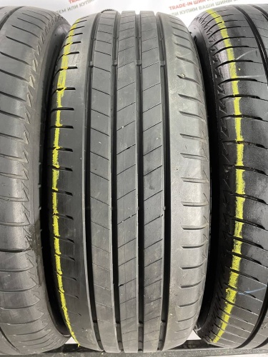 Bridgestone Turanza T005  R17 215/60