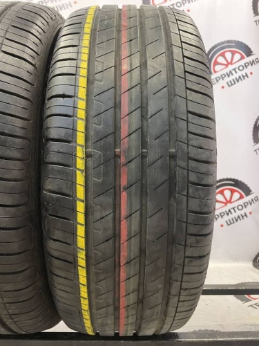 Goodyear EfficientGrip R17 215/55