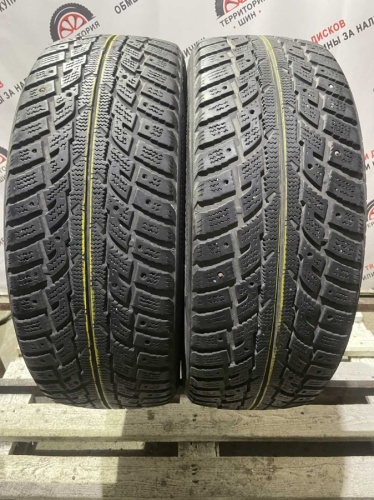 Kumho I'Zen RV Stud KC16 R17 225/60