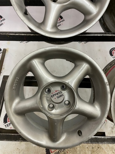 Литьё ВАЗ R15 4x100 dia 58,5; et 29; 5,5J