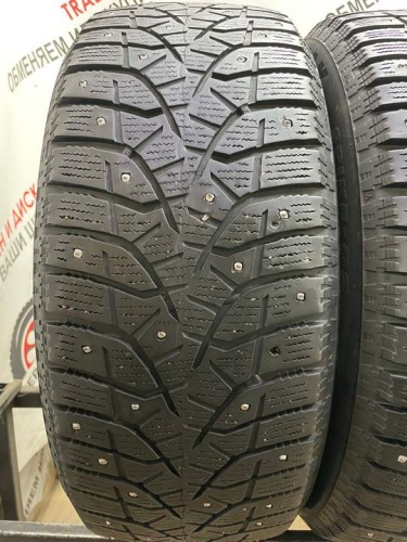 Bridgestone Bizzak Spike-02 R16 215/55