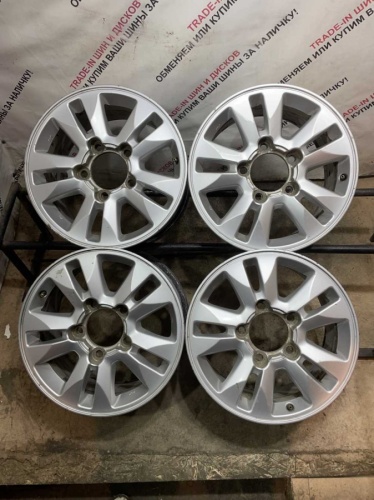 Диски литые R17 5х150 ЦО110 8J ET52