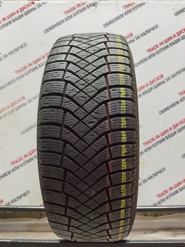 Pirelli Ice Zero R16 215/60