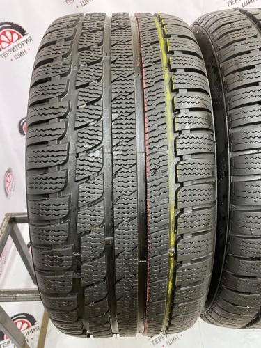 Kumho WinterCraft KW27 R17 245/45 99V
