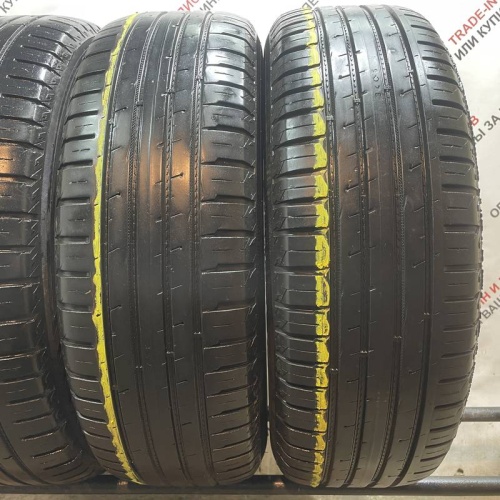 Nokian Tyres  Hakka Blue 2  R16 215/70