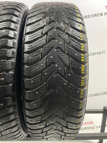 Nokian Tyres Nordman 8 R16 215/70