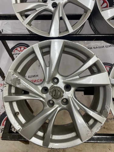 Литье Ниссан R18 7.5J 5*114,3 ЦО66,1 ЕТ50