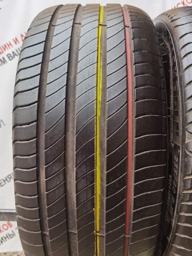 Michelin primacy4 R19 235/40