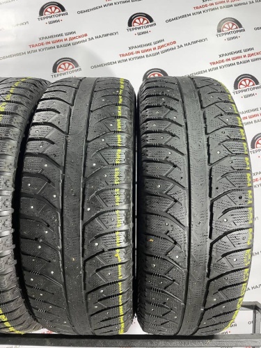 Bridgestone Ice Cruiser 7000 235/65 R17