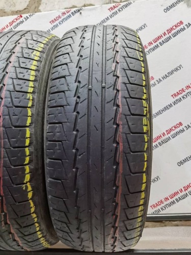 Kumho Road Venture ST R17	235/65