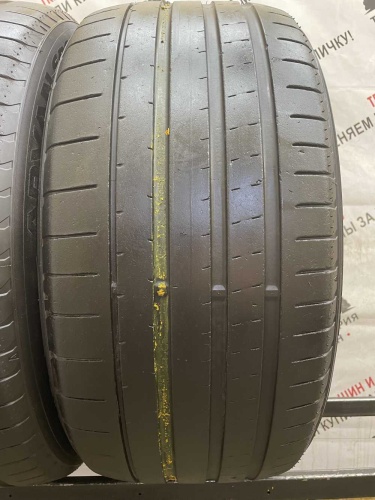 Yokohama Advan Sport V107 285/40 R22 110Y