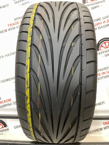 Toyo Proxes T1-R R17	215/40