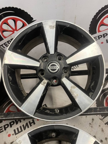Литые Nissan R16 R16 6.5J 5*114.3 ET40 d66.1