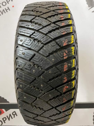 Goodyear Ultragrip Ice Arctic R15 205/65