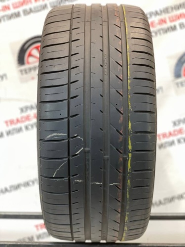 Kumho Ecsta LE Sport R19	 255/35