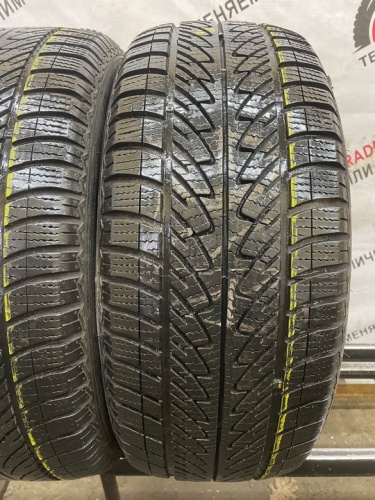 Goodyear UltraGrip 8 Performance R16