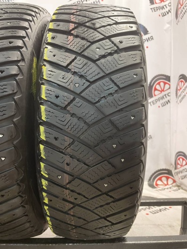 Goodyear Ultragrip Ice Arctic 185/65 R15