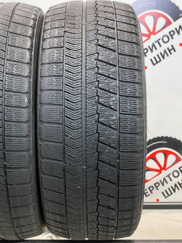 Bridgestone Blizzak VRX R17   215/50