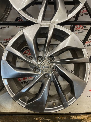 Диски литые Nissan R18	5*114,3	7J ET45 ЦО 66,1