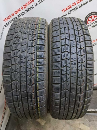 Dunlop DSX-2 R17 215/65