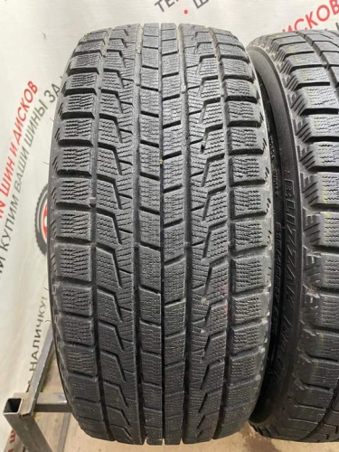 Bridgestone Blizzak Revo1 R17 215/45