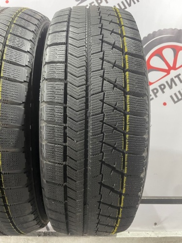 Bridgestone Blizzak VRX R16 215/65