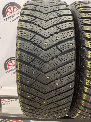 Goodyear UltraGrip Ice Artick 4x4 SUV 235/60 R17