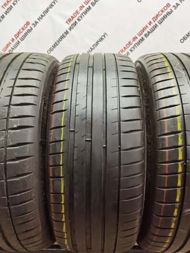 Michelin Pilot Sport 4 225/45 R19