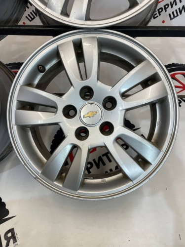 Диски литые Шевроле R 15 5*105 6J  ET 39 ЦО 56,6