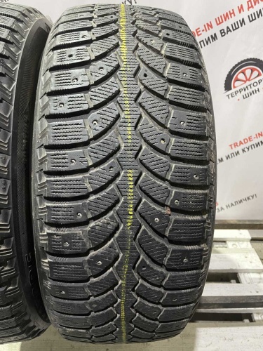 Bridgestone Blizzak Spike-01 R17 215/55