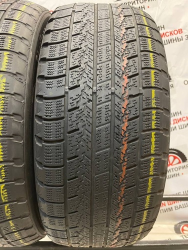 Roadstone WinGuard Ice R16	215/55