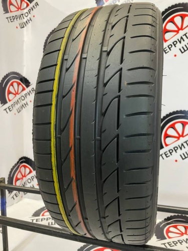 Bridgestone Potenza S001 R19 235/40