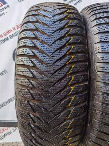 Goodyear ultragrip8 R16 205/60