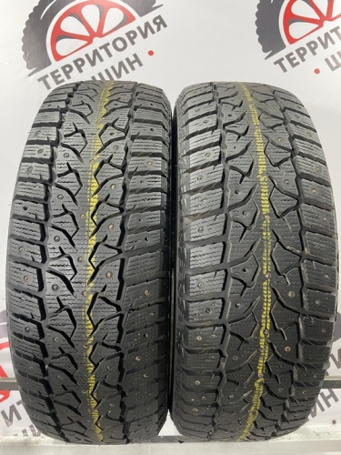 Aplus A703 R18 225/60