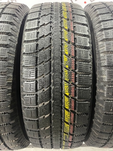 Toyo Observe GSi-5 R17 225/60