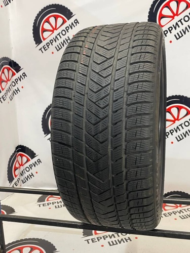 Pirelli Scorpion Winter R21	295/35