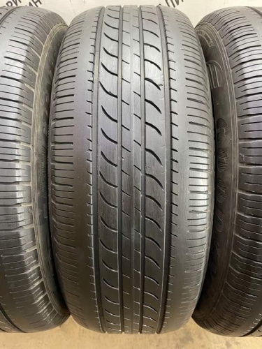 Goodyear suv 4x4 R17 215/60